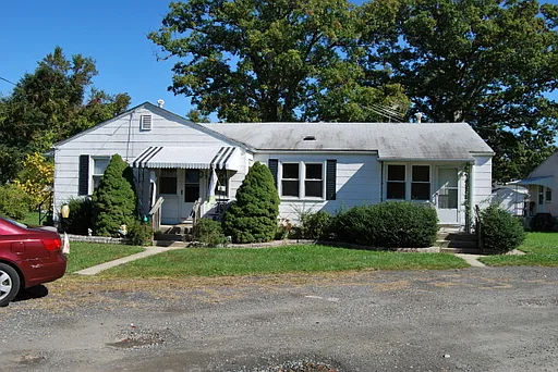 11 Carroll Ave photo 1