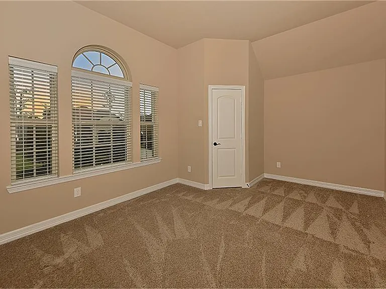 126 Hearthshire Cir — Photo 21