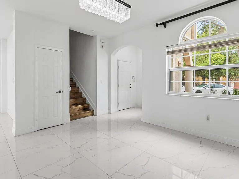 5056 SW 141st Ave — Photo 49