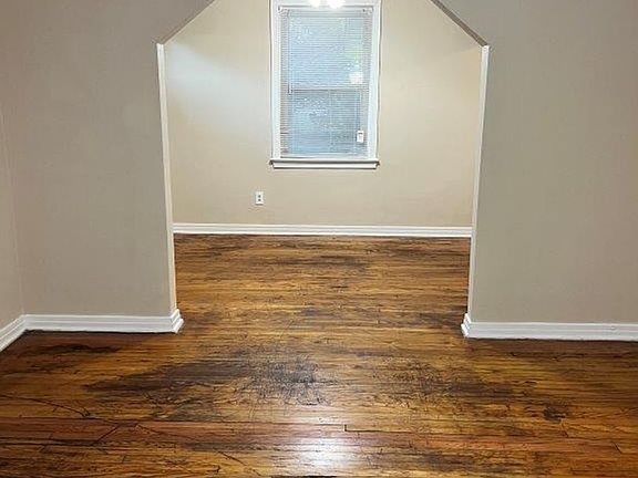 5th image of 9019 Tyler Ave