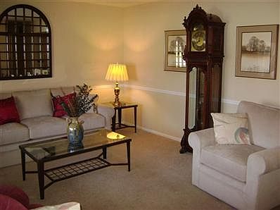 4th image of 405 Hemlock Dr