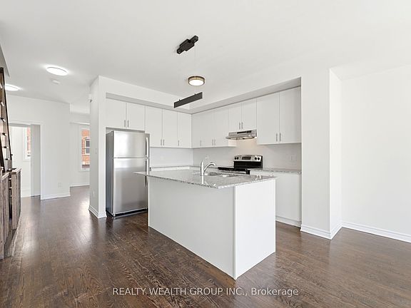 3rd image of 7 City Park Cir
