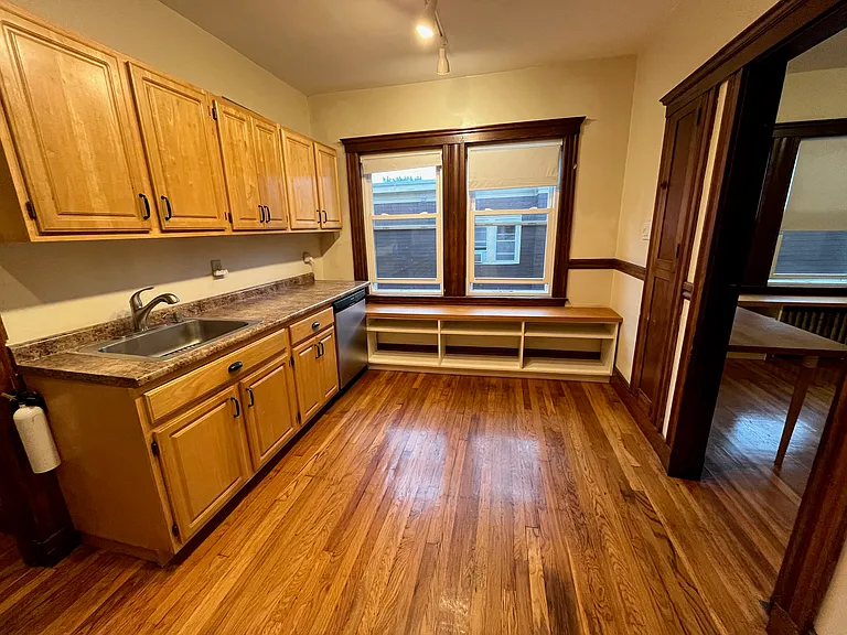 12 Verona St #6 — Photo 10