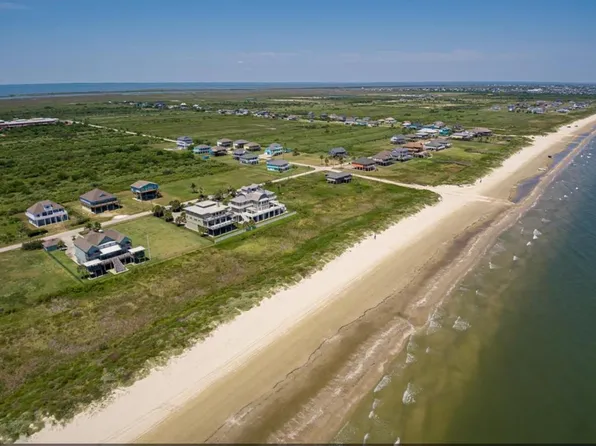 1064 Beach Front Dr, Gilchrist, TX 77617