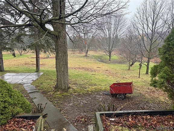 4th image of 5204 Abbott Rd