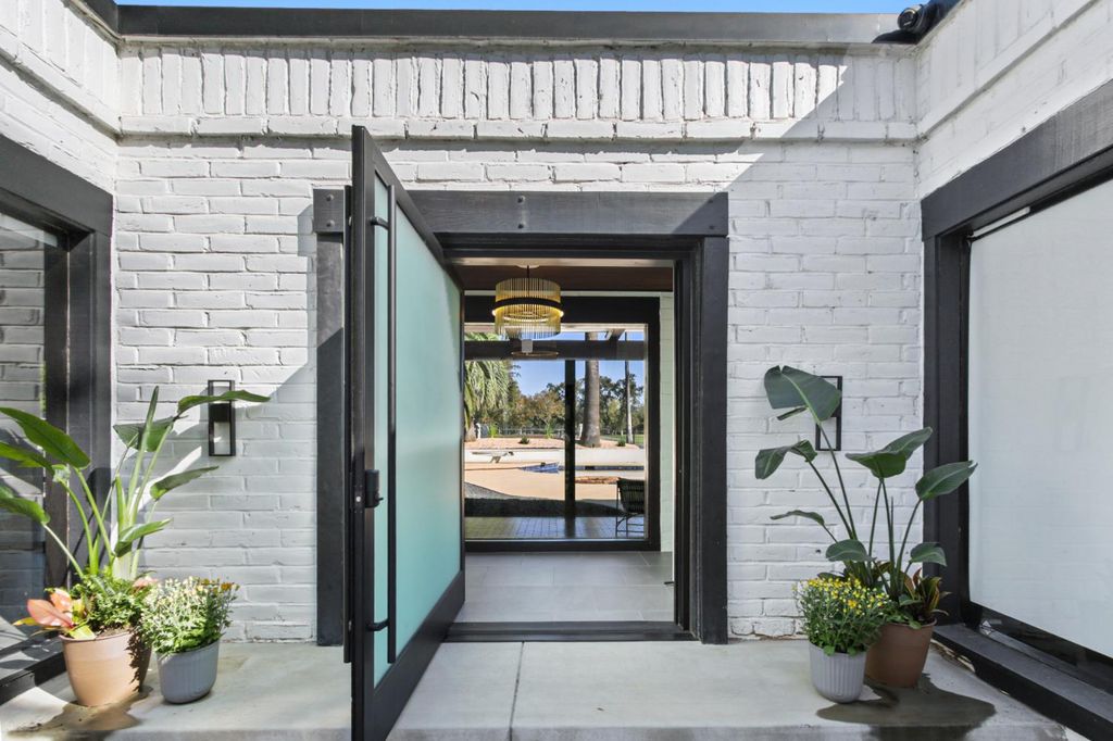 44366 Clubhouse Drive 5