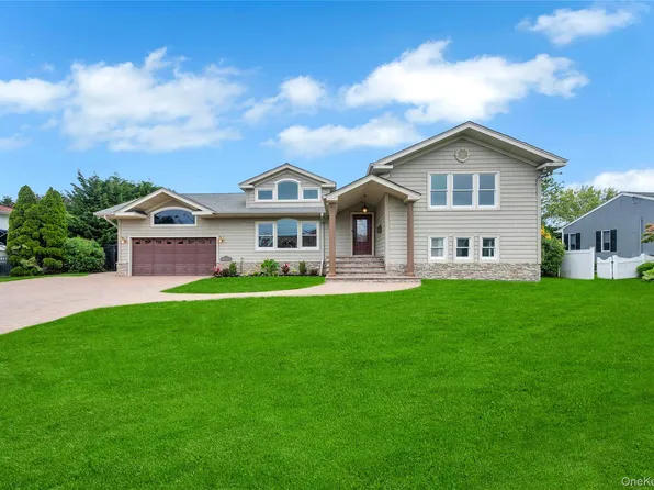 61 Riviera Drive S, Massapequa, NY 11758