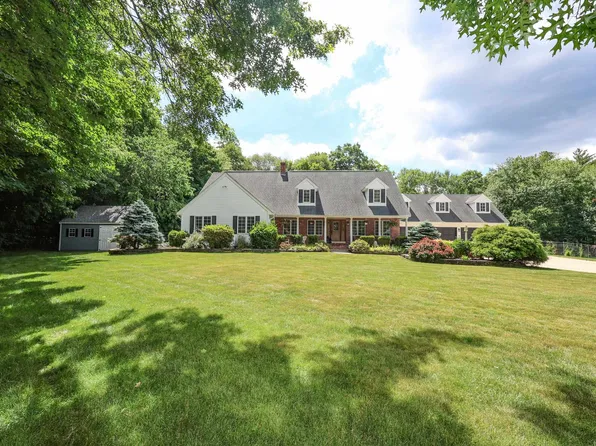 4 CHENEY Lane, Plaistow, NH 03865