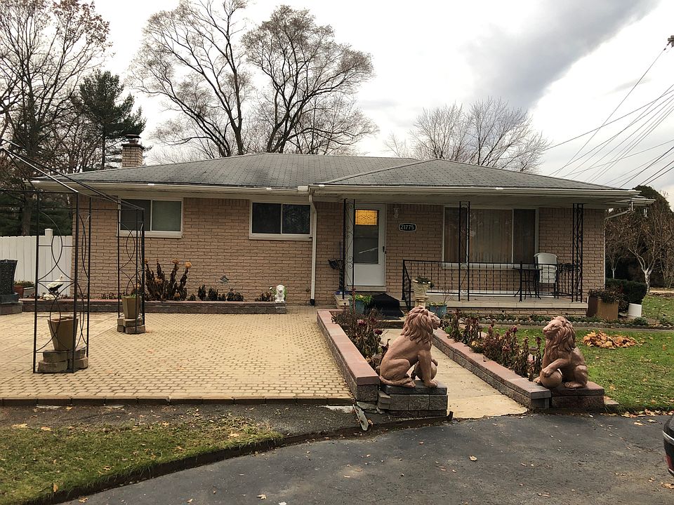 1st image of 21775 Randall St
