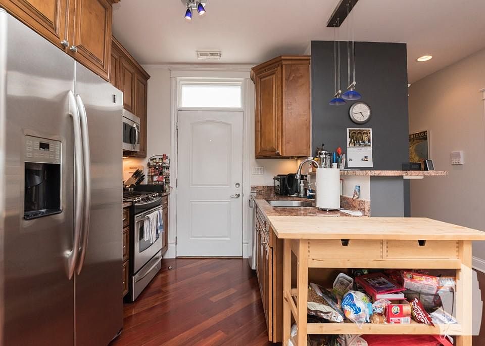 1st image of 1910 N Washtenaw Ave #3MC