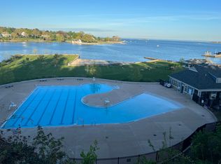 25 Harold Ave #2, Greenwich, CT 06830