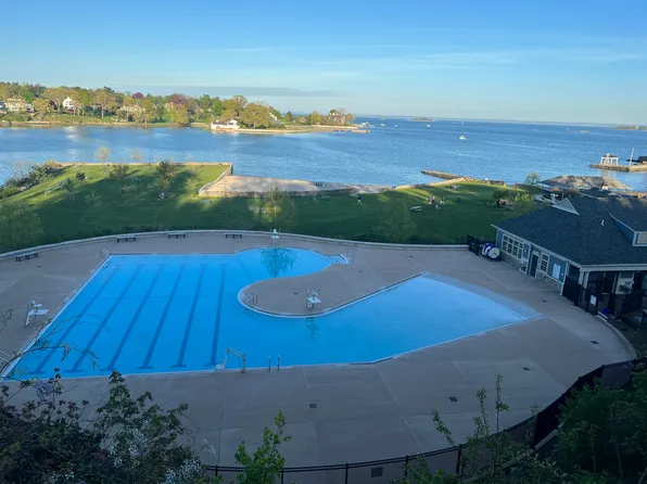 25 Harold Ave #2, Greenwich, CT 06830