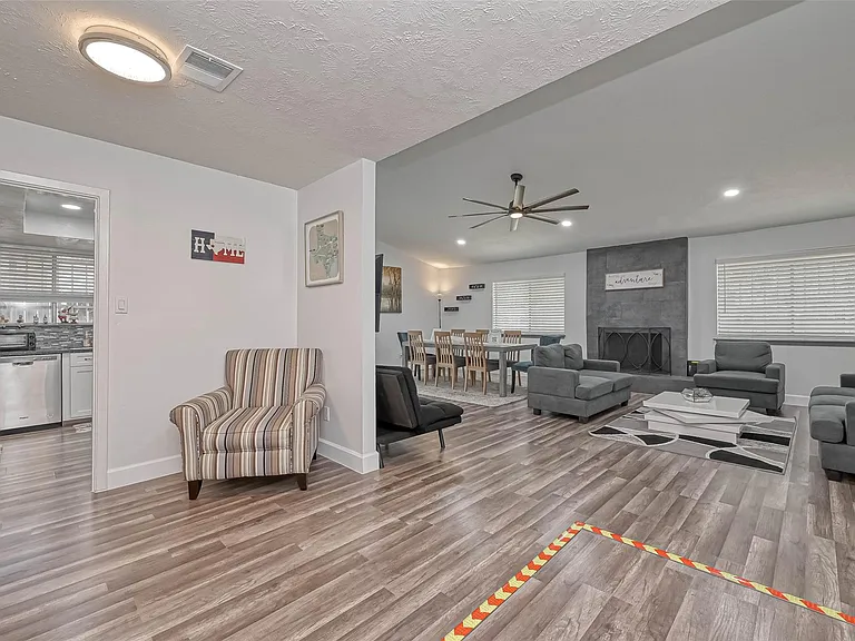 11618 Corona Ln — Photo 25