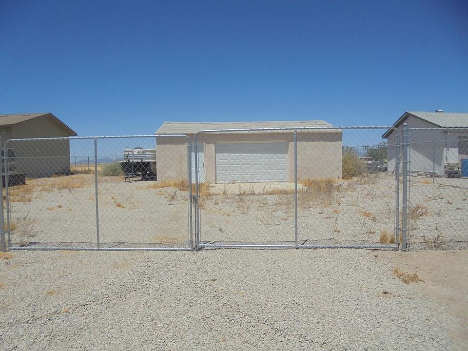 1st image of 1557 Riviera Dr