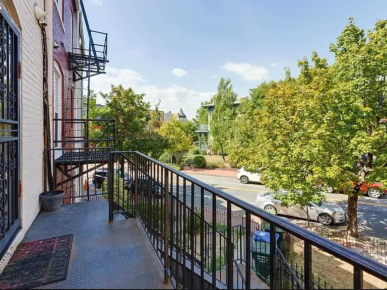 541 Florida Ave NW — Photo 26
