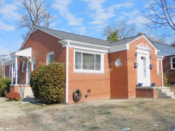 2644 Walker Ave APT B, Greensboro, NC 27403