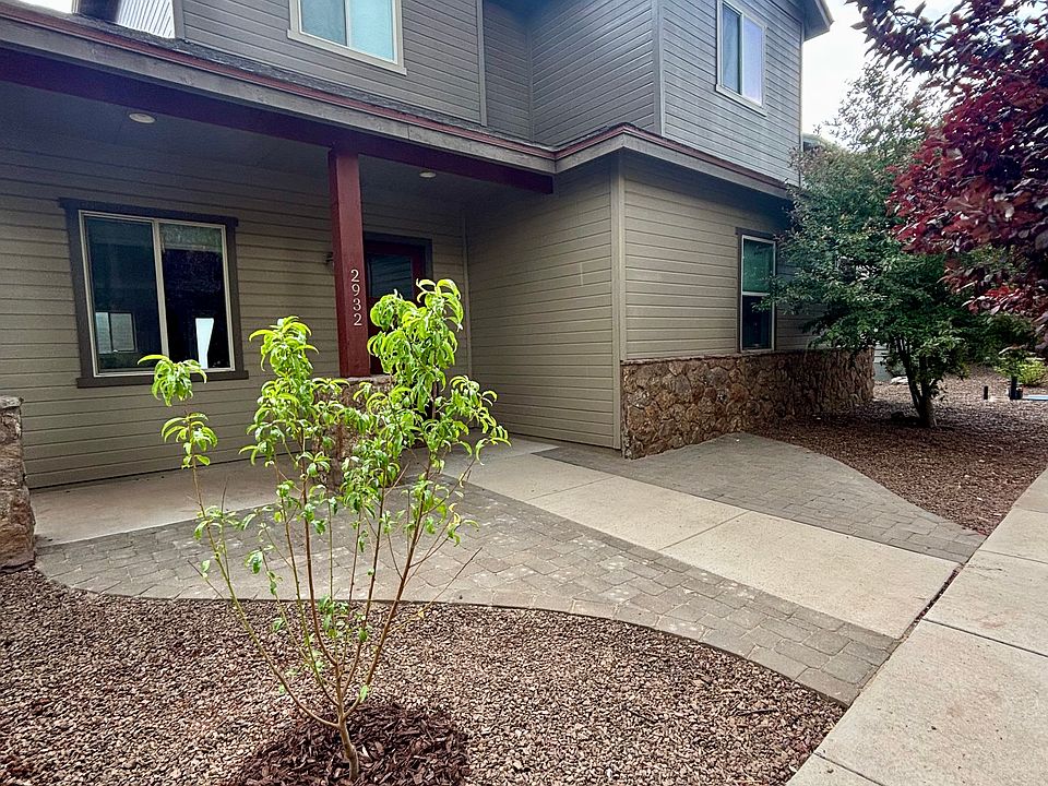 1st image of 2932 S Camel Dr