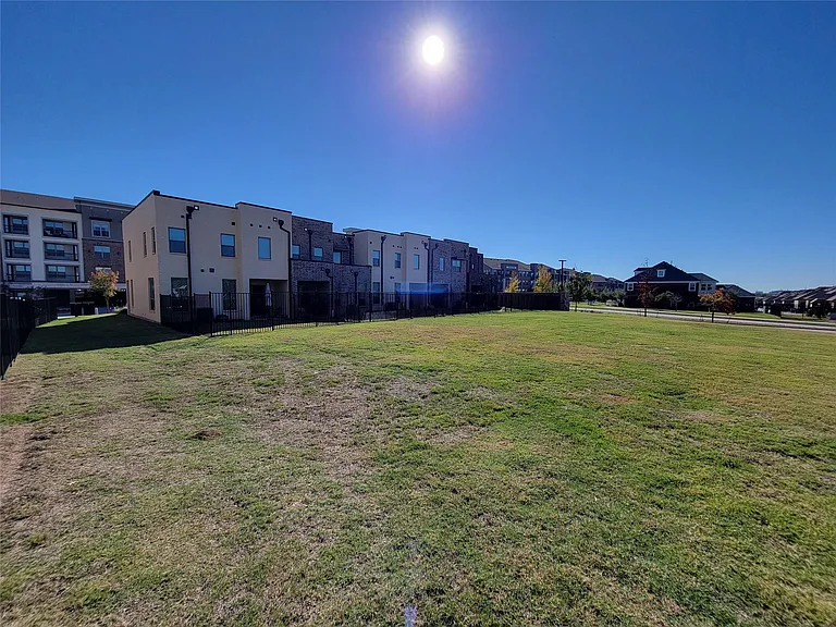 1059 Maverick Dr — Photo 31