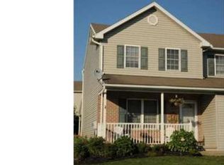 209 Evergreen Ln, Fleetwood, PA 19522