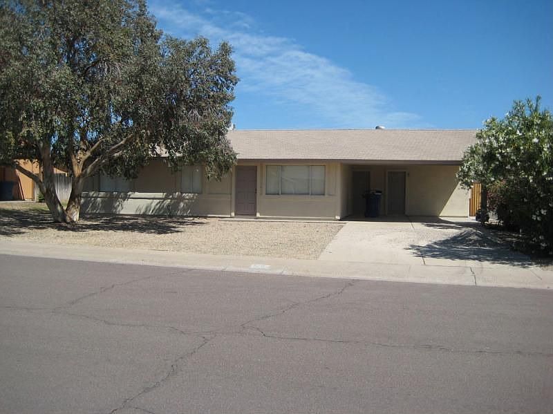 1st image of 570 W Magdalena Dr