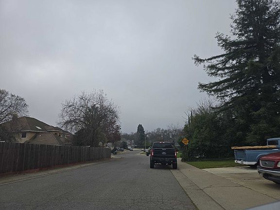 5th image of 8762 Kevmich Way