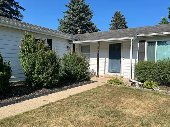 147 Lukesport Dr, Quincy, MI 49082