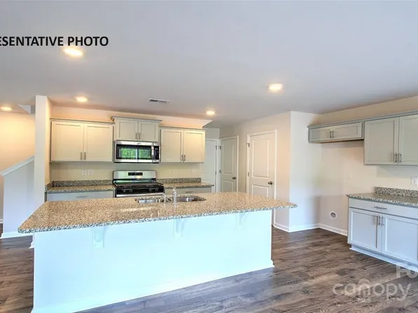 890 Two Brothers Ln, York, SC 29745