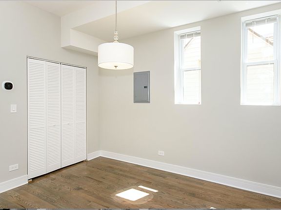 4th image of 1945 N Winchester Ave APT 2F