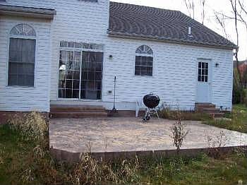 2nd image of 579 Bow Ln