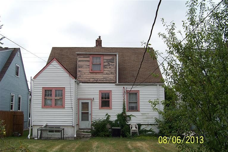 2nd image of 3009 165th St