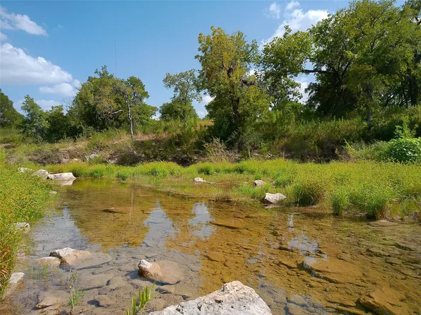 29 Serenity Dr, Bertram, TX 78605