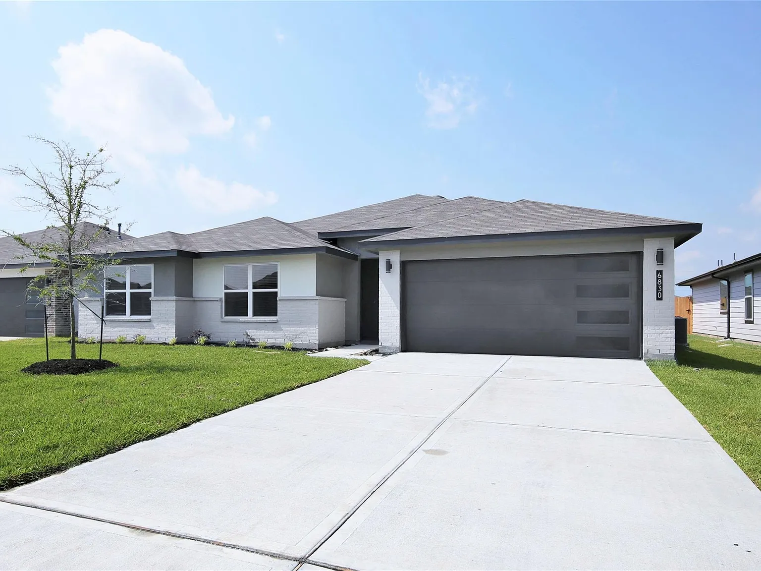 4 bed, 2.0 bath, 2065 sqft, $2,695 — Photo 1