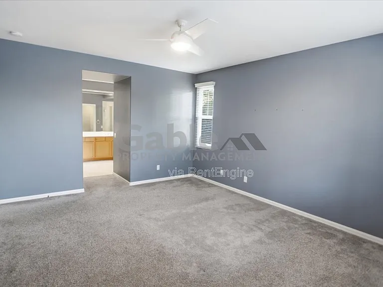 26925 Carmelita Dr — Photo 14