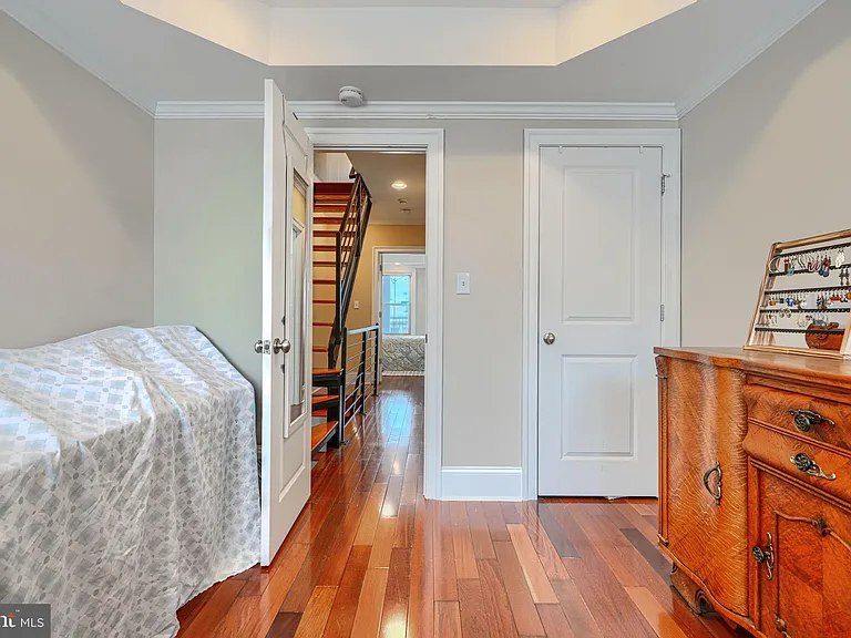 600 S Robinson St — Photo 14