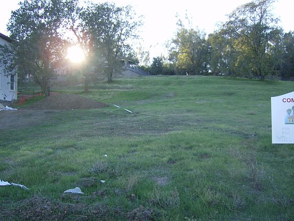 5th image of 2030 Zinfandel Ct