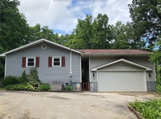 31 Oiler Dr, Sod, WV 25564