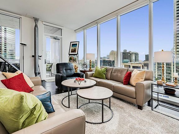3rd image of 301 West Ave #1604