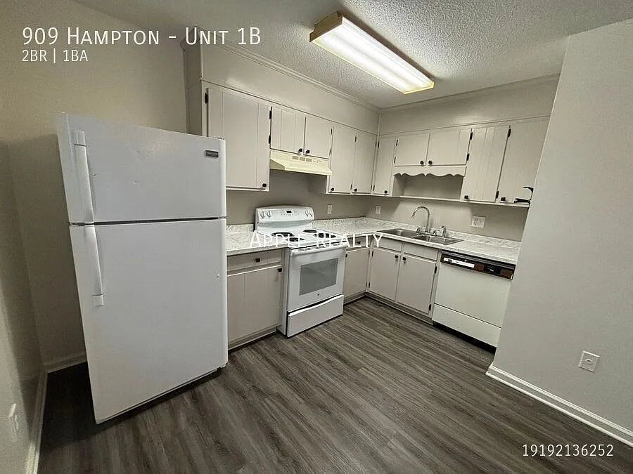 909 Hampton St #1B