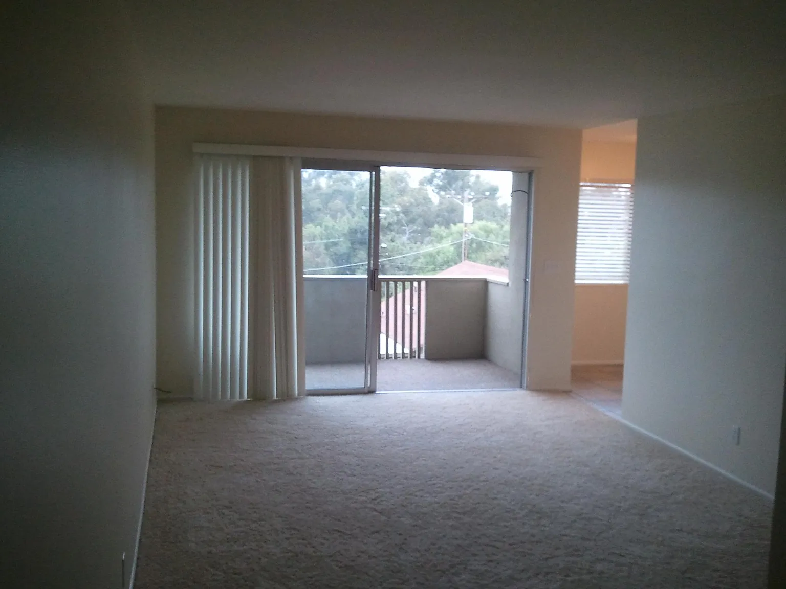 2 bed, 1054 sqft, $2,995 — Photo 3