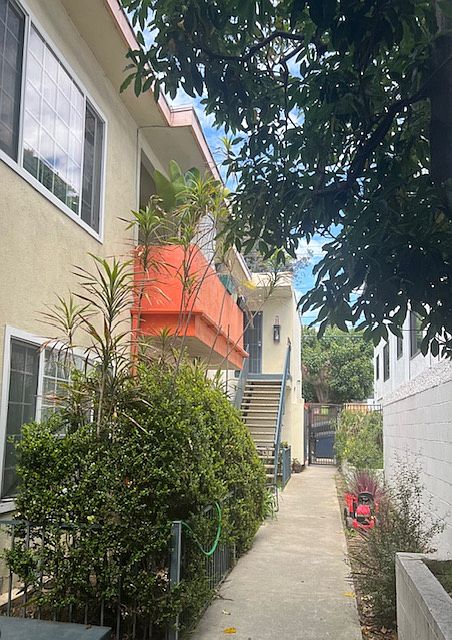 1st image of 3526 S Centinela Ave APT 9
