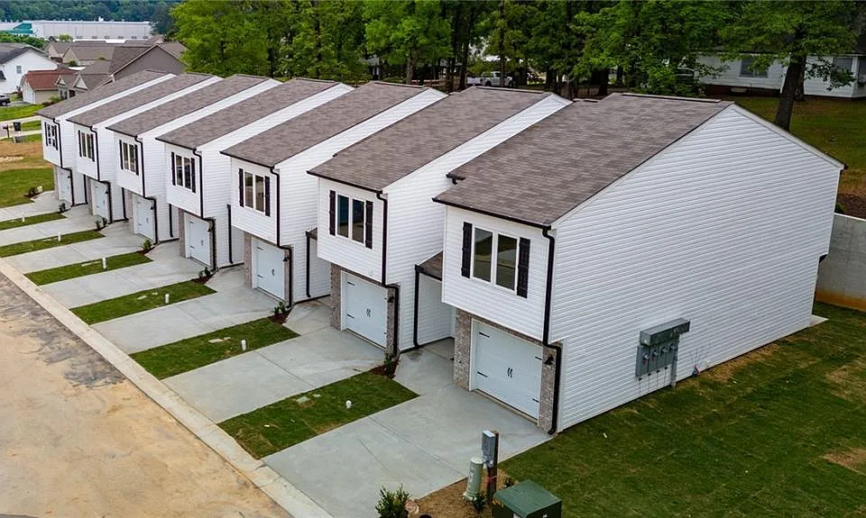 307 Legacy Ln #3