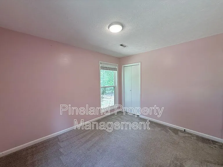 890 Bridgette St — Photo 14