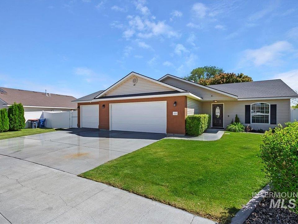1st image of 1215 Golden Pheasant Dr