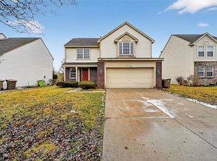 738 Arusha Dr, Pontiac, MI 48341