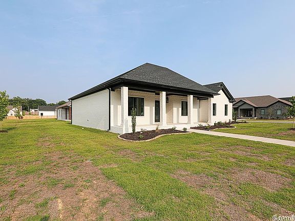 4th image of 1264 Essex Dr