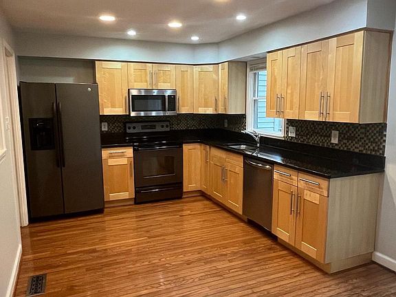 3rd image of 12654 Wimbley Ln