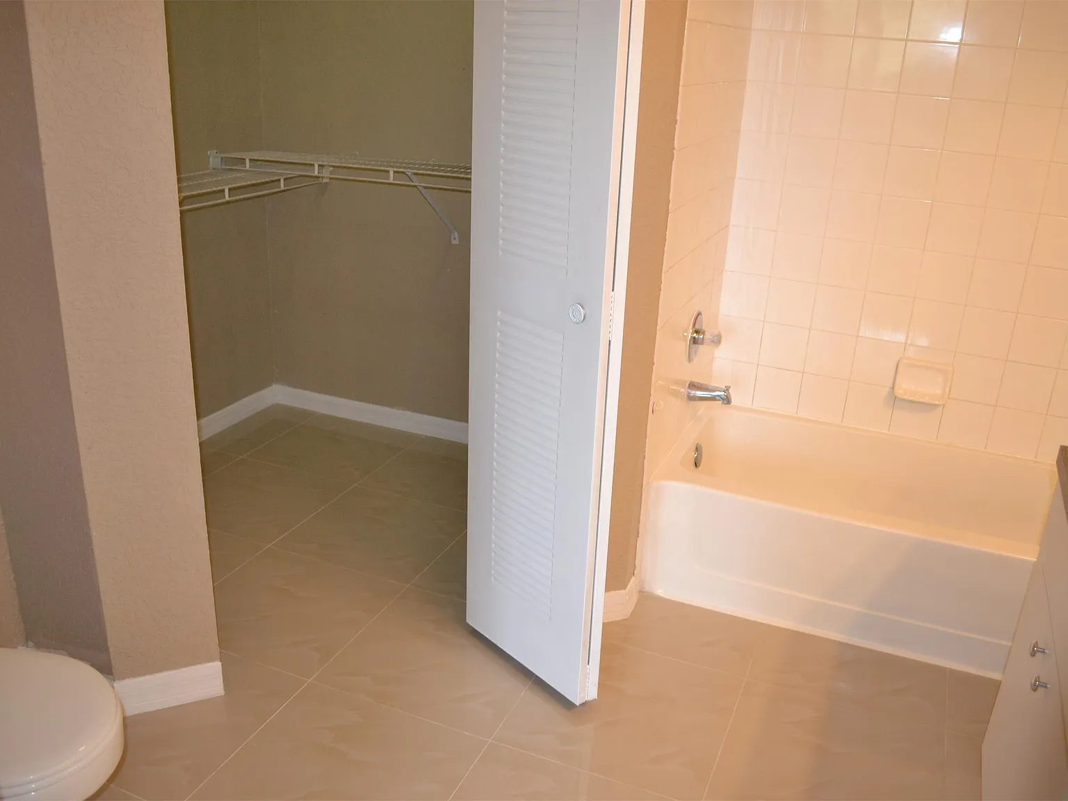 6368 Raleigh Street - Apto 1803 - Azur - 1 — Photo 4