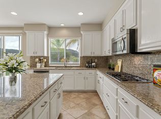 27062 Pumpkin St, Murrieta, CA 92562