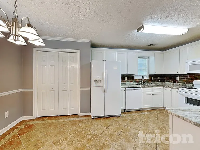329 Kellys Walk — Photo 4