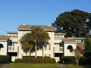 9 Marsh Harbor Dr, Beaufort, SC 29907